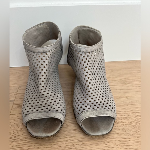 Mimosa Silver/Grey Perforated Open-Toed Sandals - Picture 2 of 7